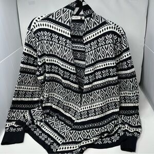 Cato Black and White Patterned Women’s Cardigan Sweater Size 22/24W